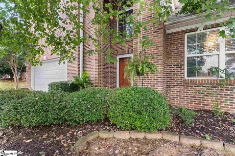 203 Peaks Court