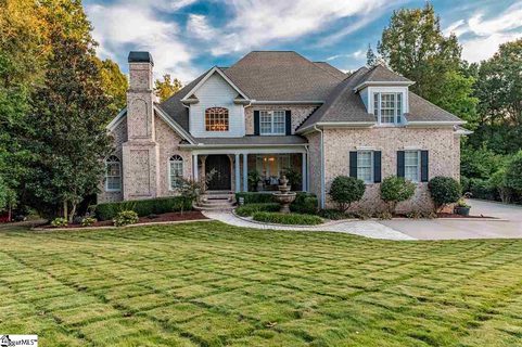 204 Country Club Drive sold home in Country Club Place, Laurens, SC