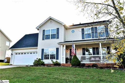 31 Rustcraft Drive