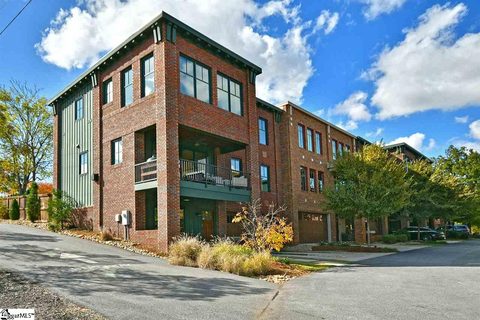 Previously sold for $970,000