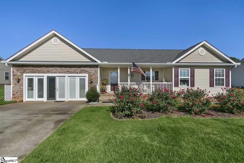 1205 Clark Road sold home in Kennedy Commons, Inman, SC