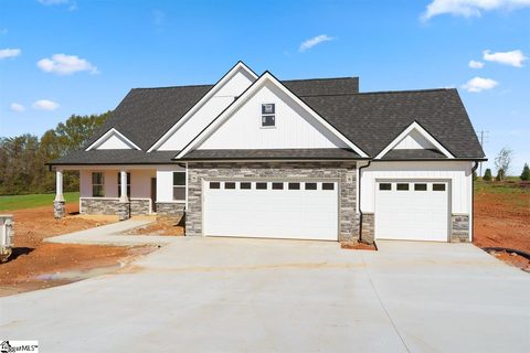 404 Josie Way sold home in Turner Farms, Boiling Springs, SC