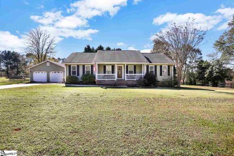 105 Deer Creek Court sold home in Deercreek, Easley, SC