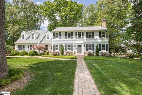 211 E Seven Oaks Drive
