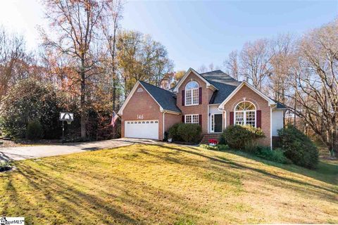 146 Circle Slope Drive