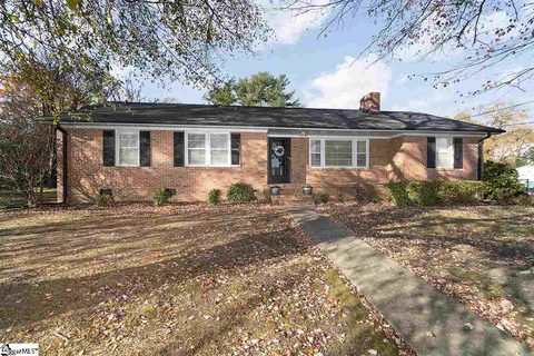 107 Fairhaven Drive