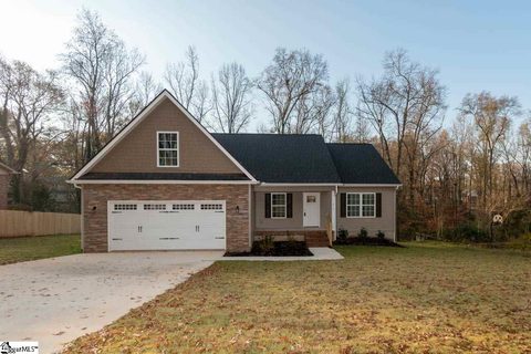 313 Lakewood Circle sold home in Lakewood Hills, Greer, SC