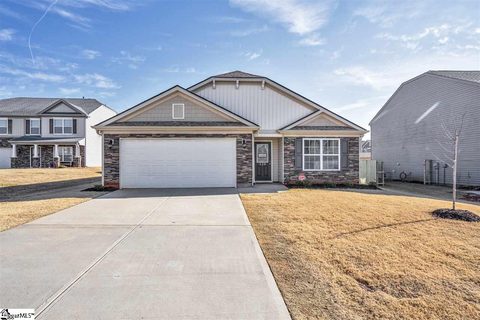 428 Saddleback Trail sold home in Escavera, Duncan, SC