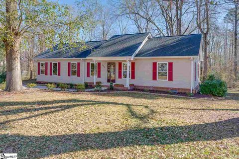 122 Woodland Drive sold home in Woodland Heights, Fountain Inn, SC