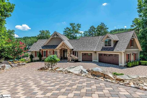 115 Mossy Way