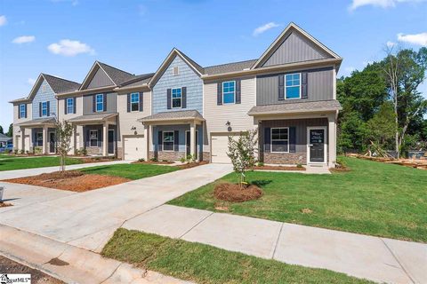 200 Fern Hollow Way sold townhome in Whispering Pines, Mauldin, SC