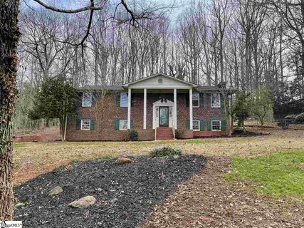 8 Laconia Drive sold home in Hampshire Hills, Travelers Rest, SC