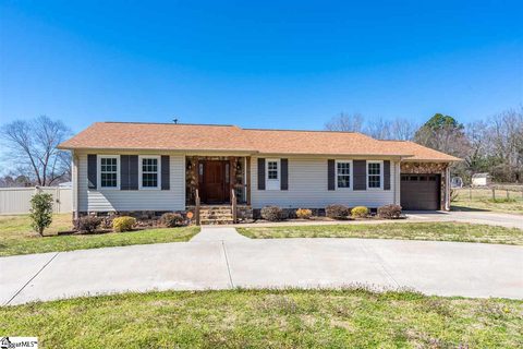 1521 Old Williamston Road sold home in Westridge North, Piedmont, SC