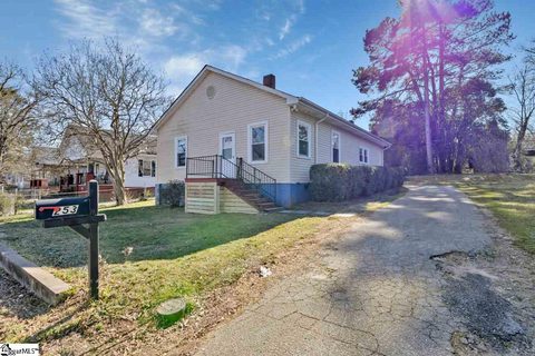 253 Reeves Street