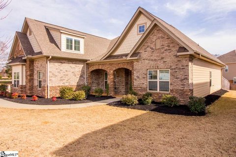 201 Hereford Way