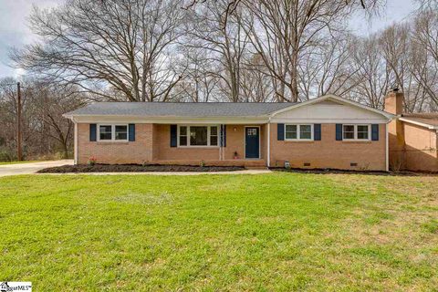 103 Woodland Drive sold home in Woodland Heights, Fountain Inn, SC