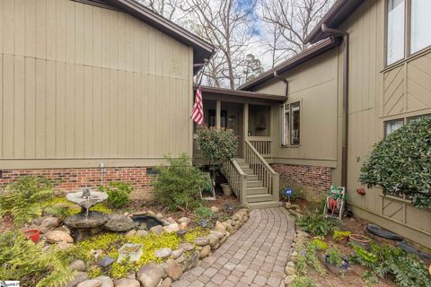 223 Ingleside Way