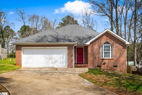 13 Woodbridge Circle