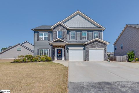 176 Wild Hickory Circle sold home in Enclave At Airy Springs, Easley, SC