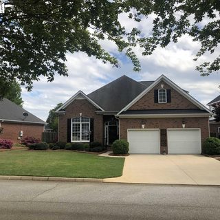 106 Clairewood Court