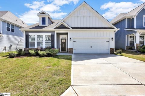423 Hilburn Way