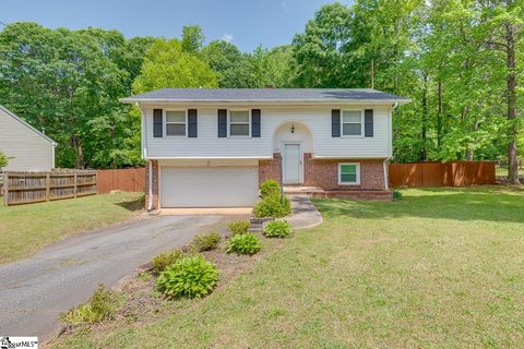 114 Woodridge Circle sold home in Windsor Park, Greenville, SC