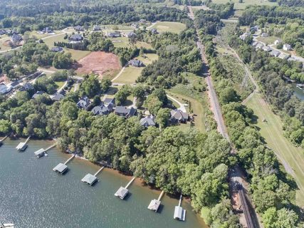 1027 & 1029 North Shore Drive Lot 20 & 21