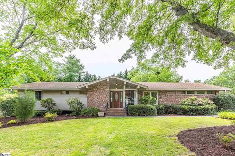 12 Lake Fairfield Drive