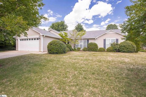 11 Rainstone Drive