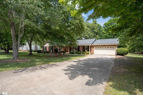 408 Lancelot Drive sold home in Holly Tree, Simpsonville, SC