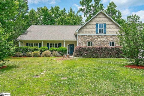 138 Sunshine Drive