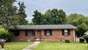4 Greenway Court sold home in Taylors, SC