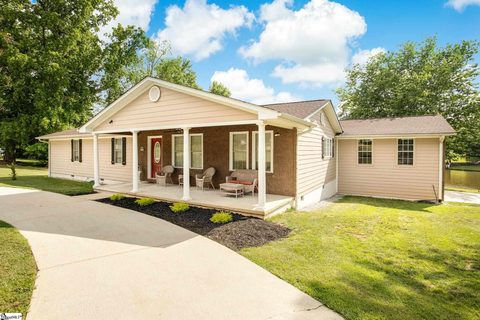 102 Steeplechase Court