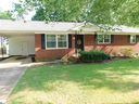2704 E Lee Road sold home in Taylors, SC