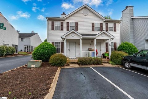201 Hammett Grove Lane sold townhome in Hammett Farms, Greer, SC