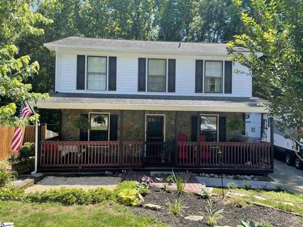 6 Cloverdale Court