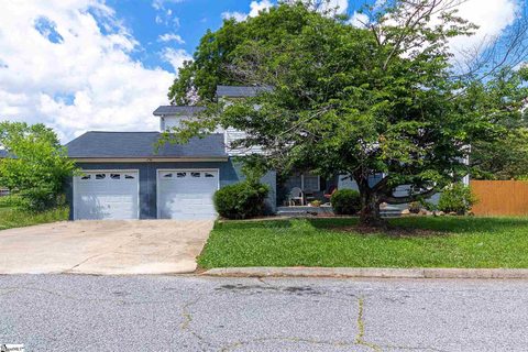 102 Wexford Drive sold multi-family property in Cambridge Park, Taylors, SC