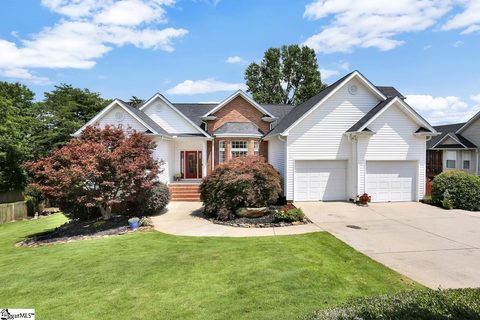 106 Sandtrap Court