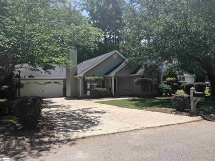 8 Donegal Court