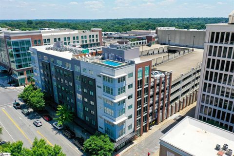 100 E Washington Street Unit: 54