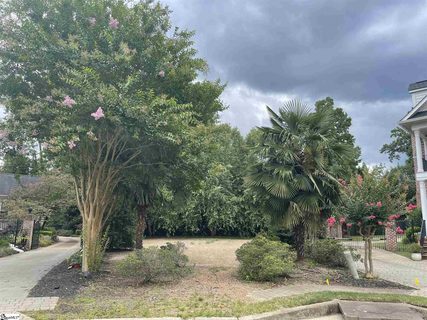 714 Lady Hillingdon Court sold home in Battery At Thornblade, Greer, SC