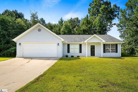 417 Maplewood Circle