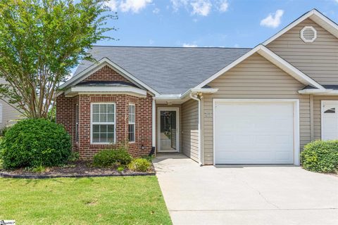 73 Magnolia Crest Drive