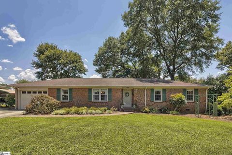 448 Bishop Drive sold home in Bishop Heights, Mauldin, SC