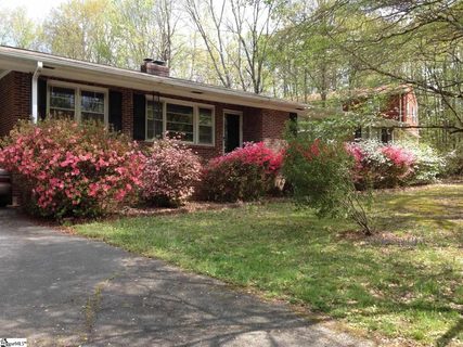 122 Cherokee Road sold home in Cherokee Forest, Easley, SC