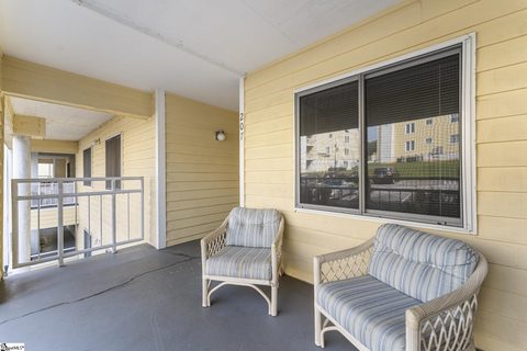 207 Northlake Drive
