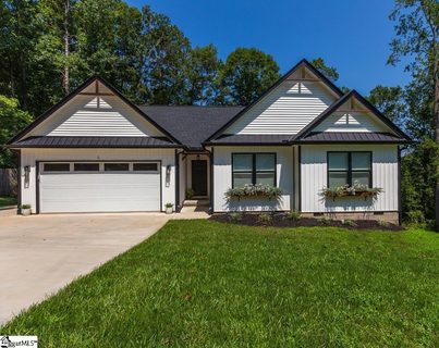 5 Lantern Drive