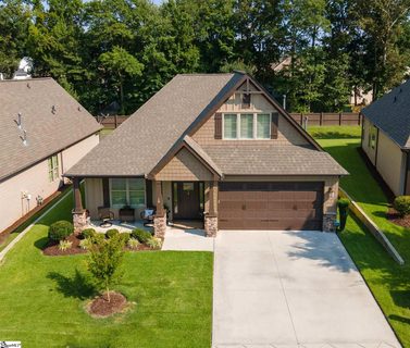 16 Vinton Drive sold home in Windwood Cottages, Greer, SC