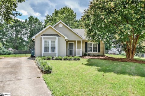 210 Polo Drive sold home in Wedgefield, Simpsonville, SC