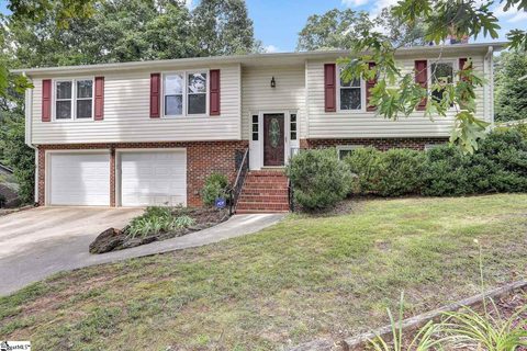 115 E Woodburn Drive